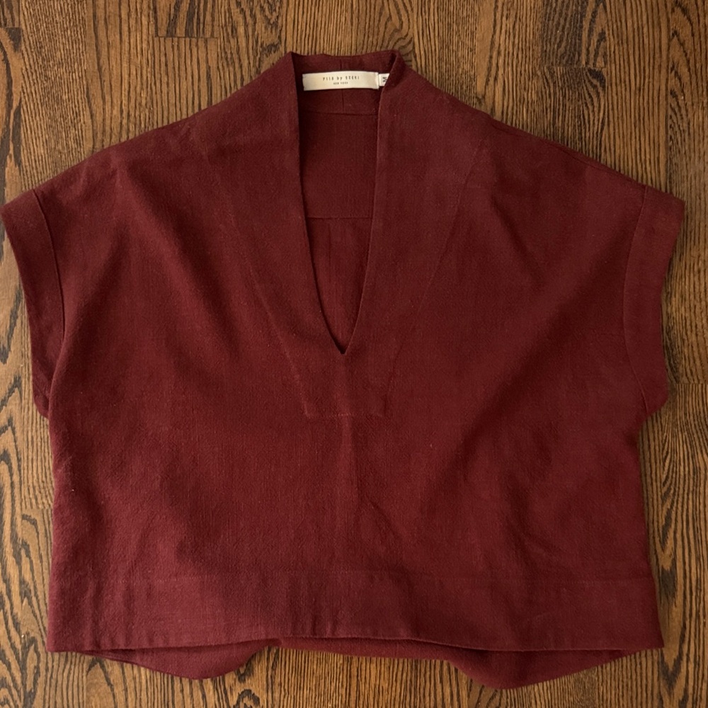 Stylish Burgundy Women's Crop Top